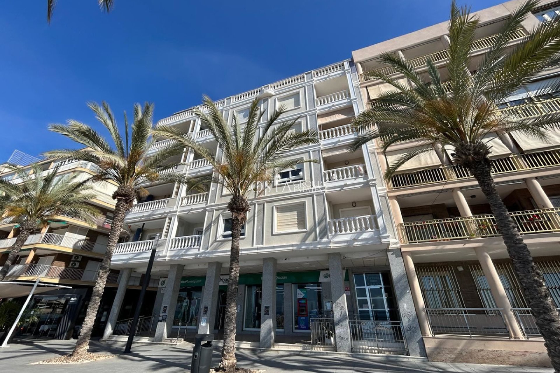 Herverkoop - Apartments -
Torrevieja - Torrevieja Centro