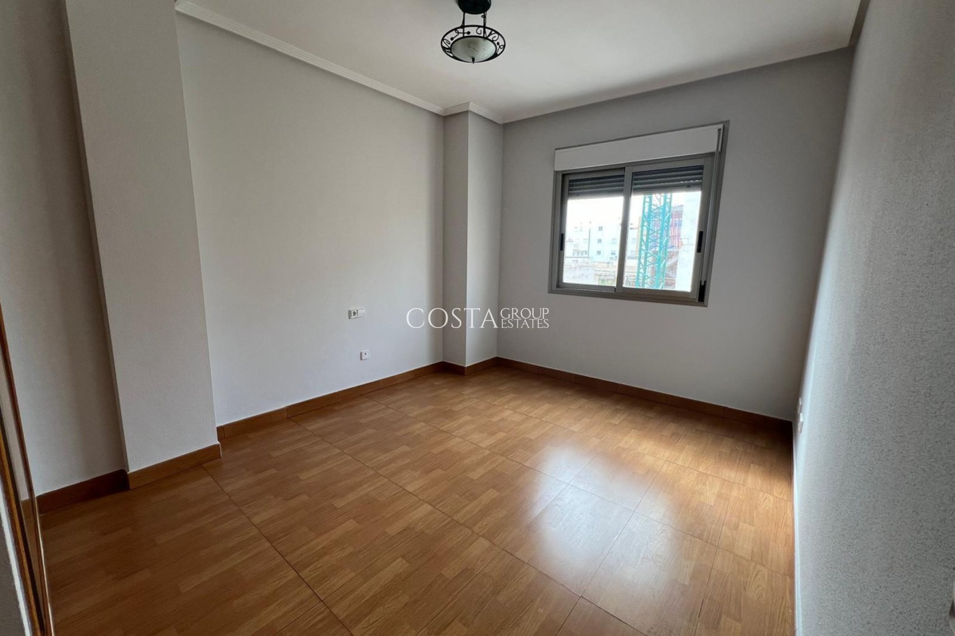 Herverkoop - Apartments -
Torrevieja - Torrevieja Centro