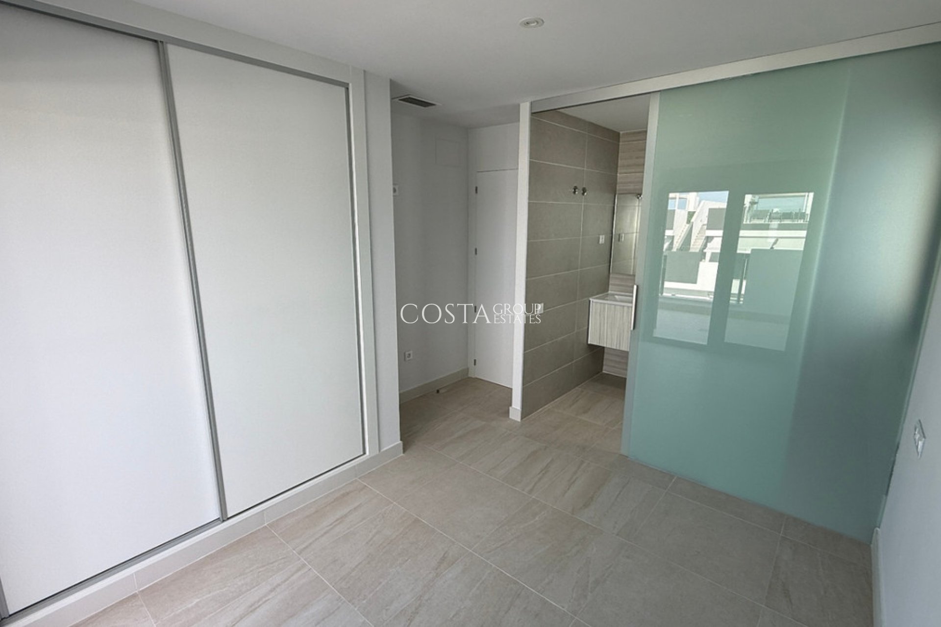 Herverkoop - Apartments -
Torrevieja - Torrevieja Centro