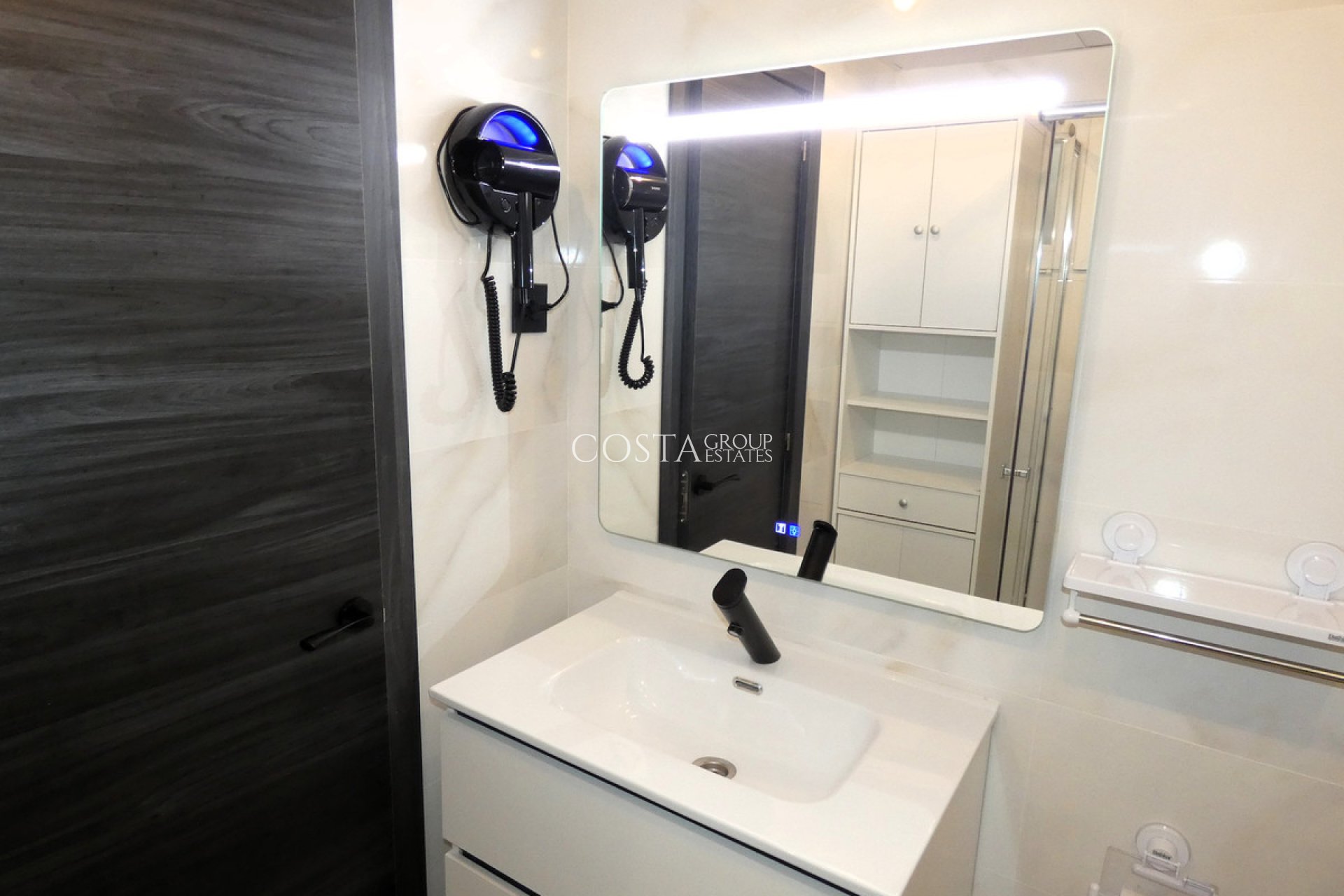 Herverkoop - Apartments -
Torrevieja - Torrevieja Centro