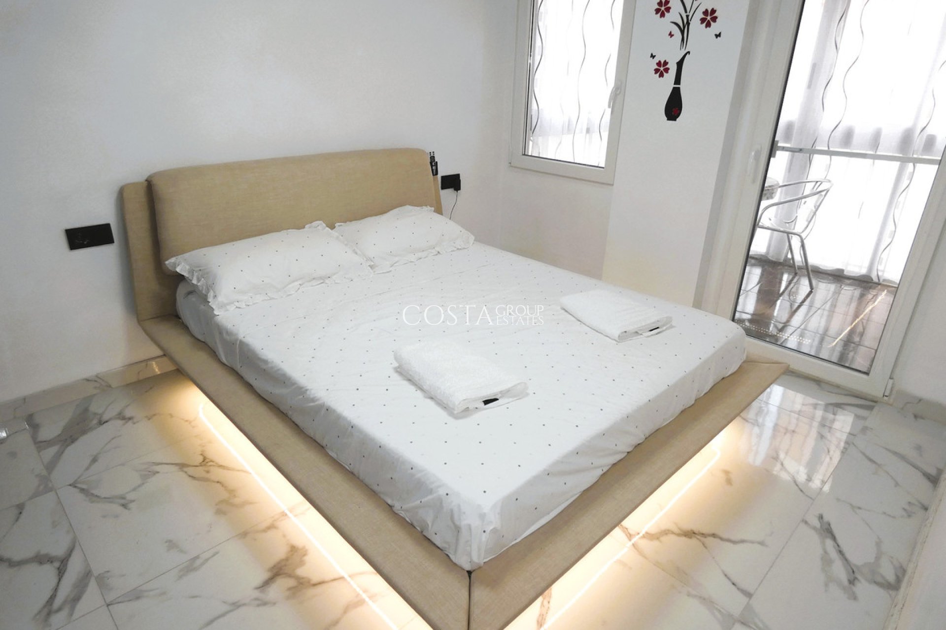 Herverkoop - Apartments -
Torrevieja - Torrevieja Centro