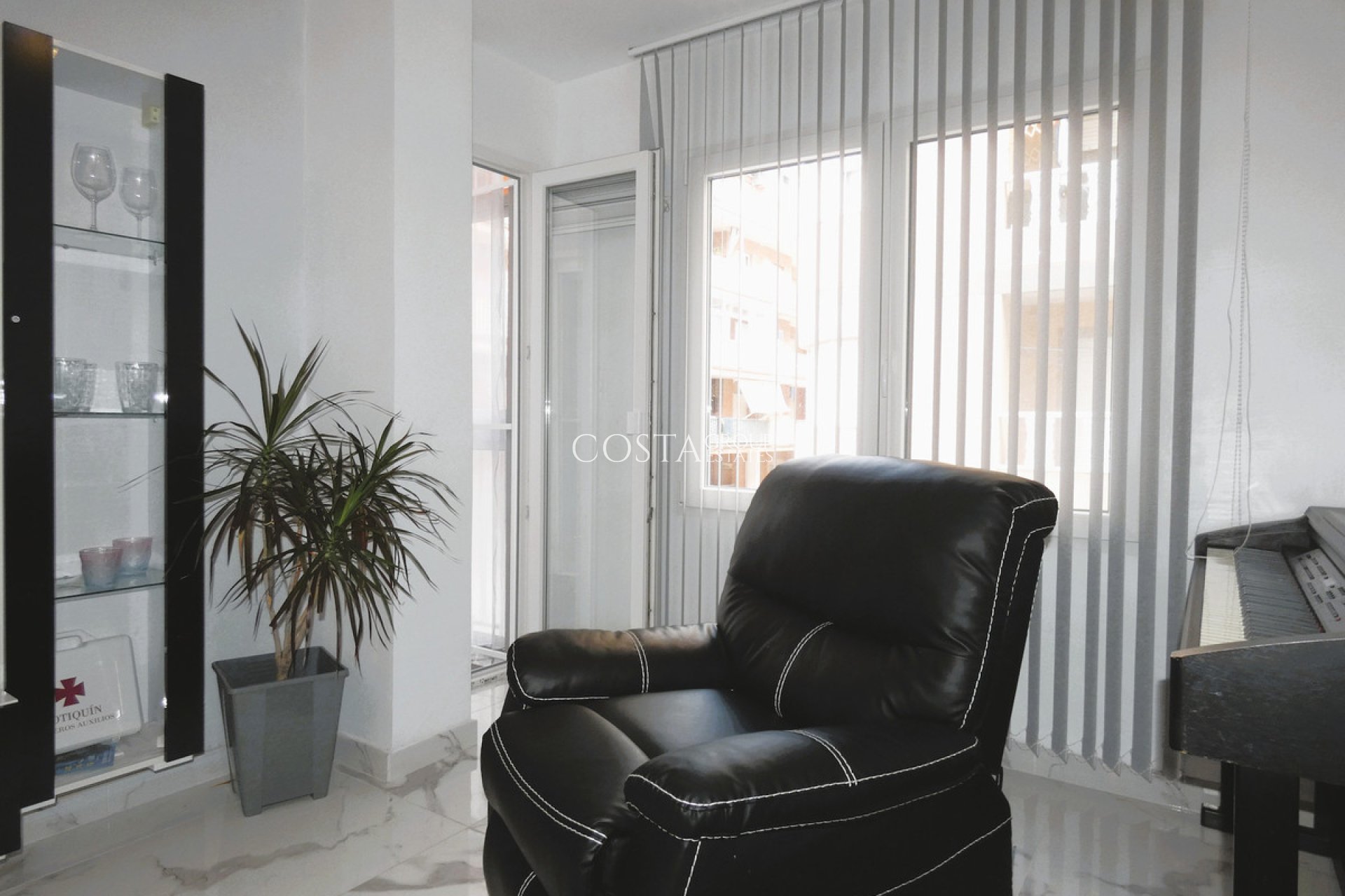 Herverkoop - Apartments -
Torrevieja - Torrevieja Centro