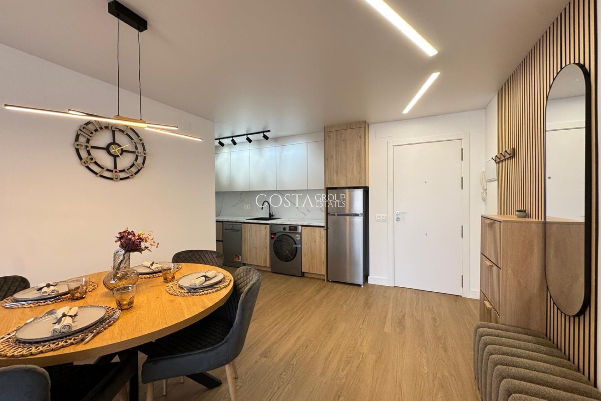 Herverkoop - Apartments -
Torrevieja - Torrevieja Centro