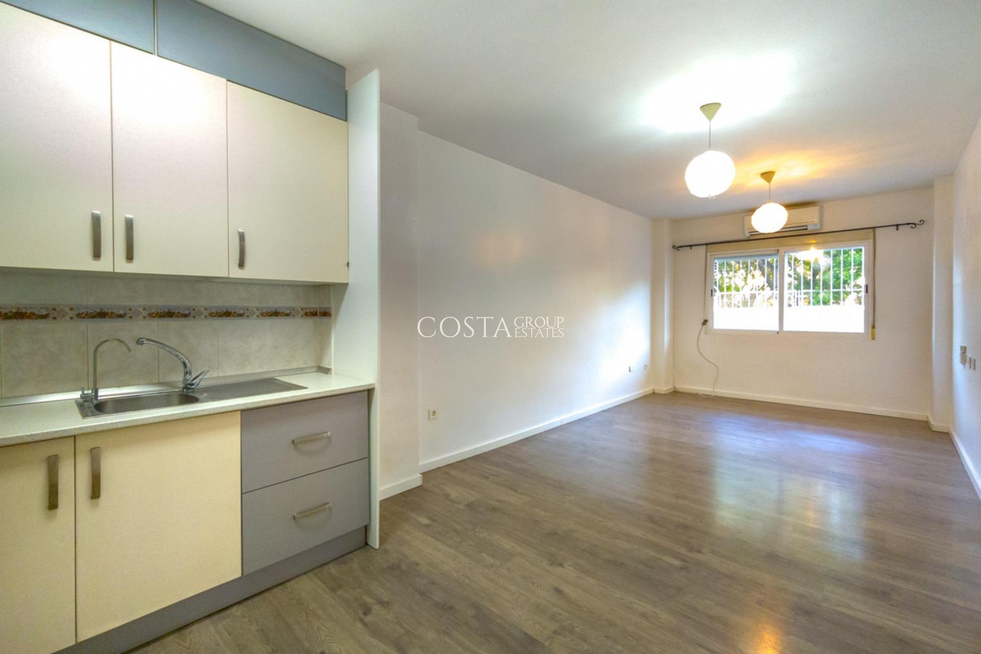 Herverkoop - Apartments -
Torrevieja - Torrevieja Centro