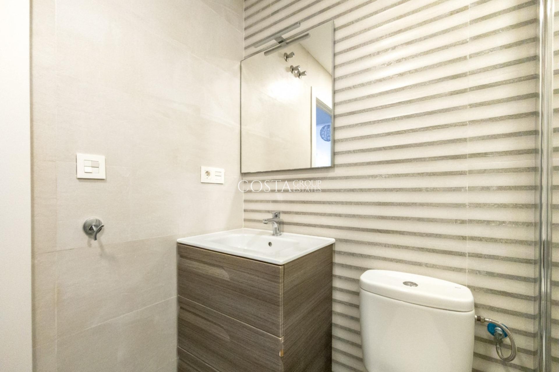 Herverkoop - Apartments -
Torrevieja - Torrevieja Centro