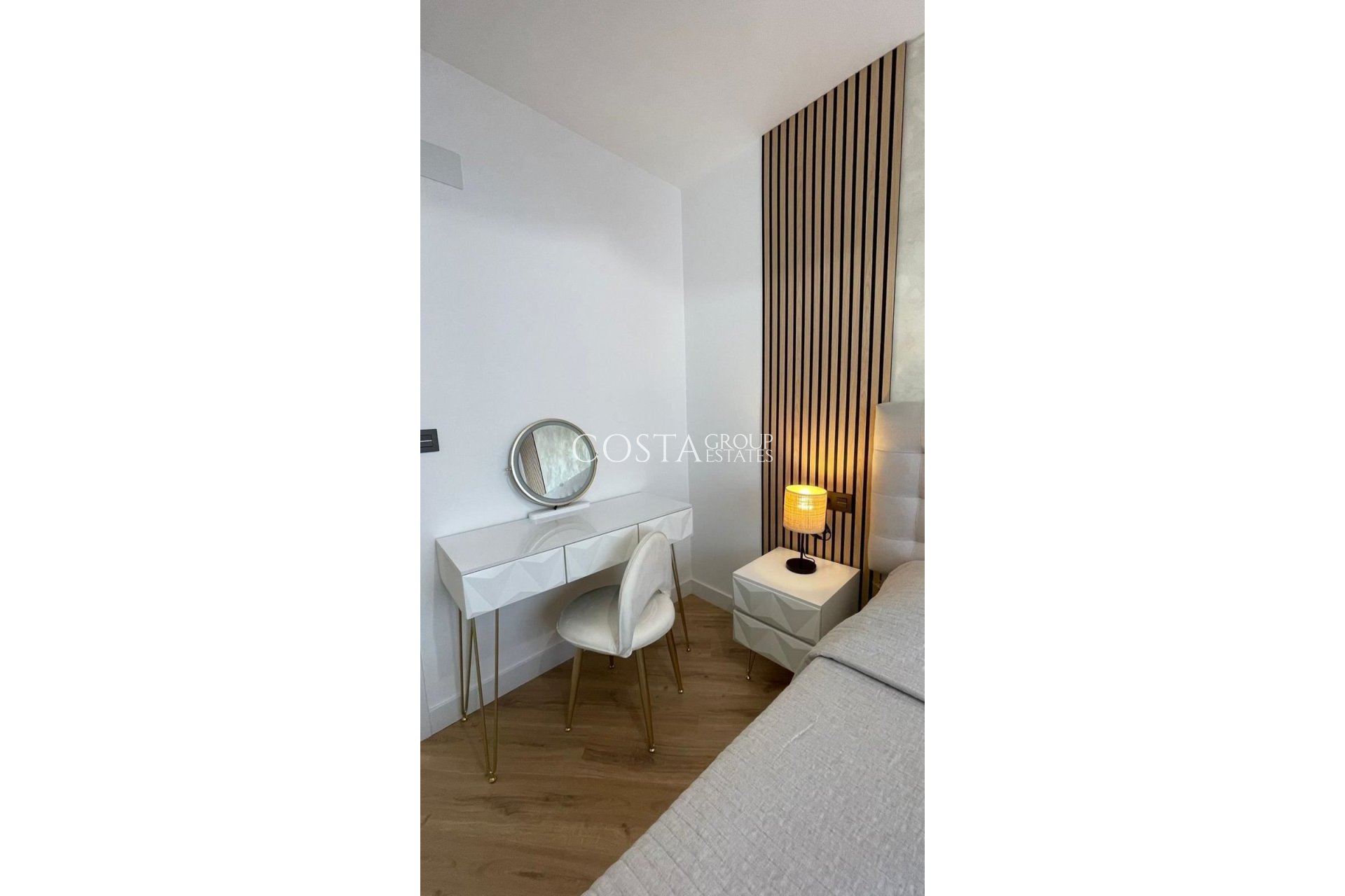 Herverkoop - Apartments -
Torrevieja - Torrevieja Centro