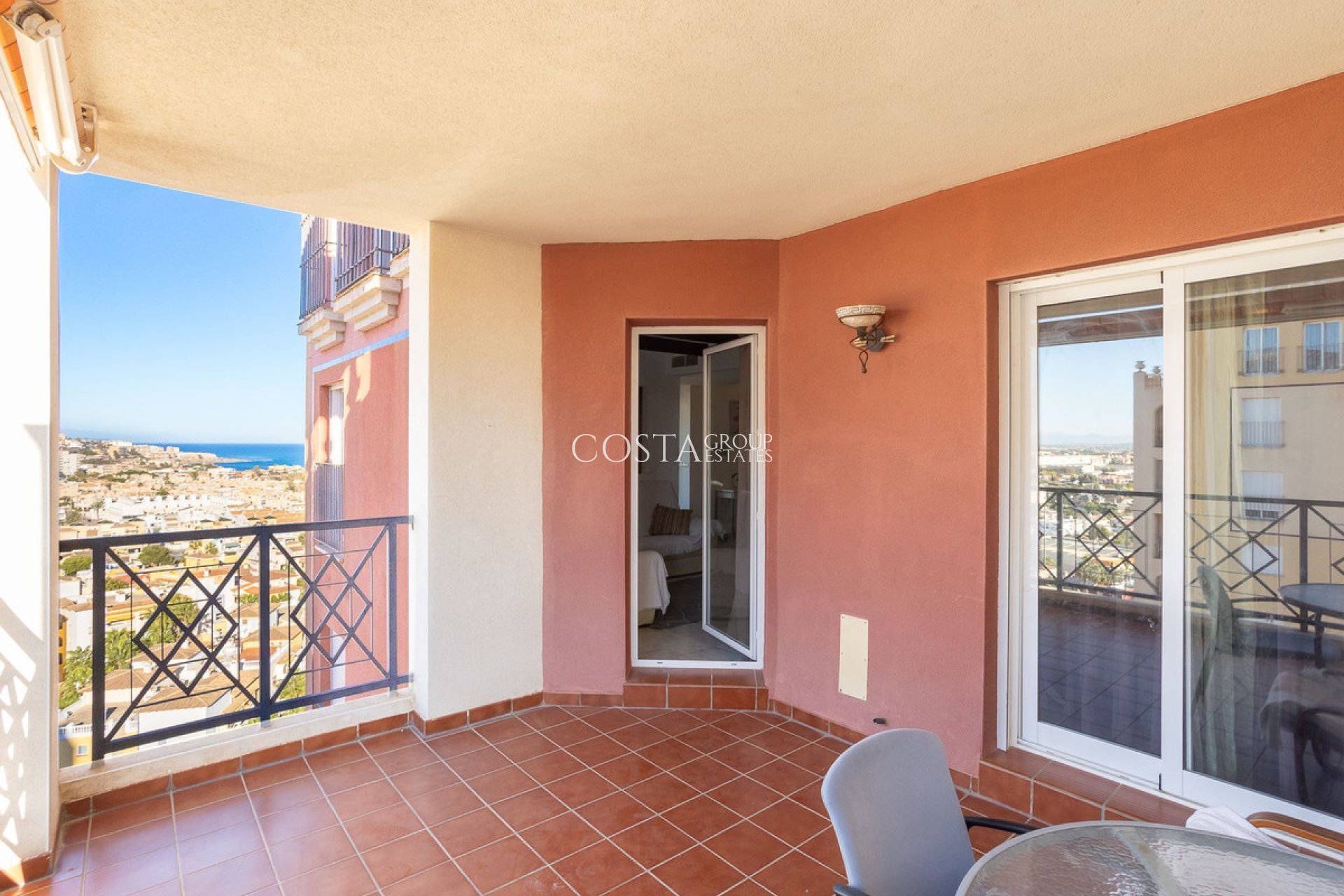 Herverkoop - Apartments -
Torrevieja - Torrevieja Centro