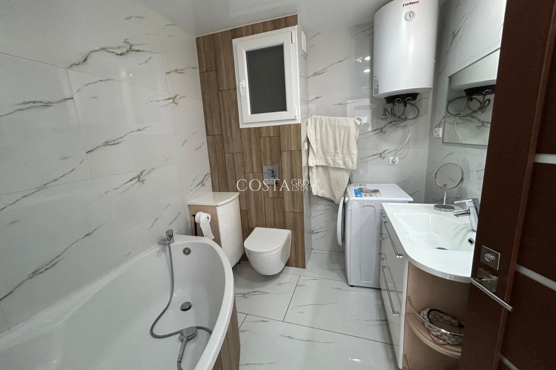 Herverkoop - Apartments -
Torrevieja - Torrevieja Centro