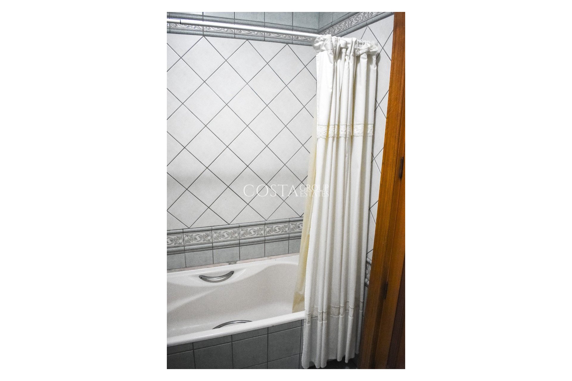 Herverkoop - Apartments -
Torrevieja - Torrevieja Centro