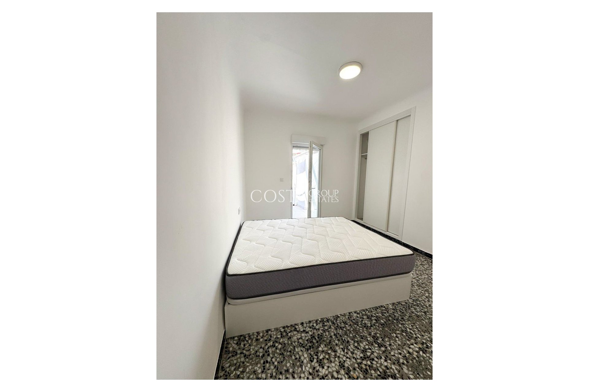 Herverkoop - Apartments -
Torrevieja - Torrevieja Centro