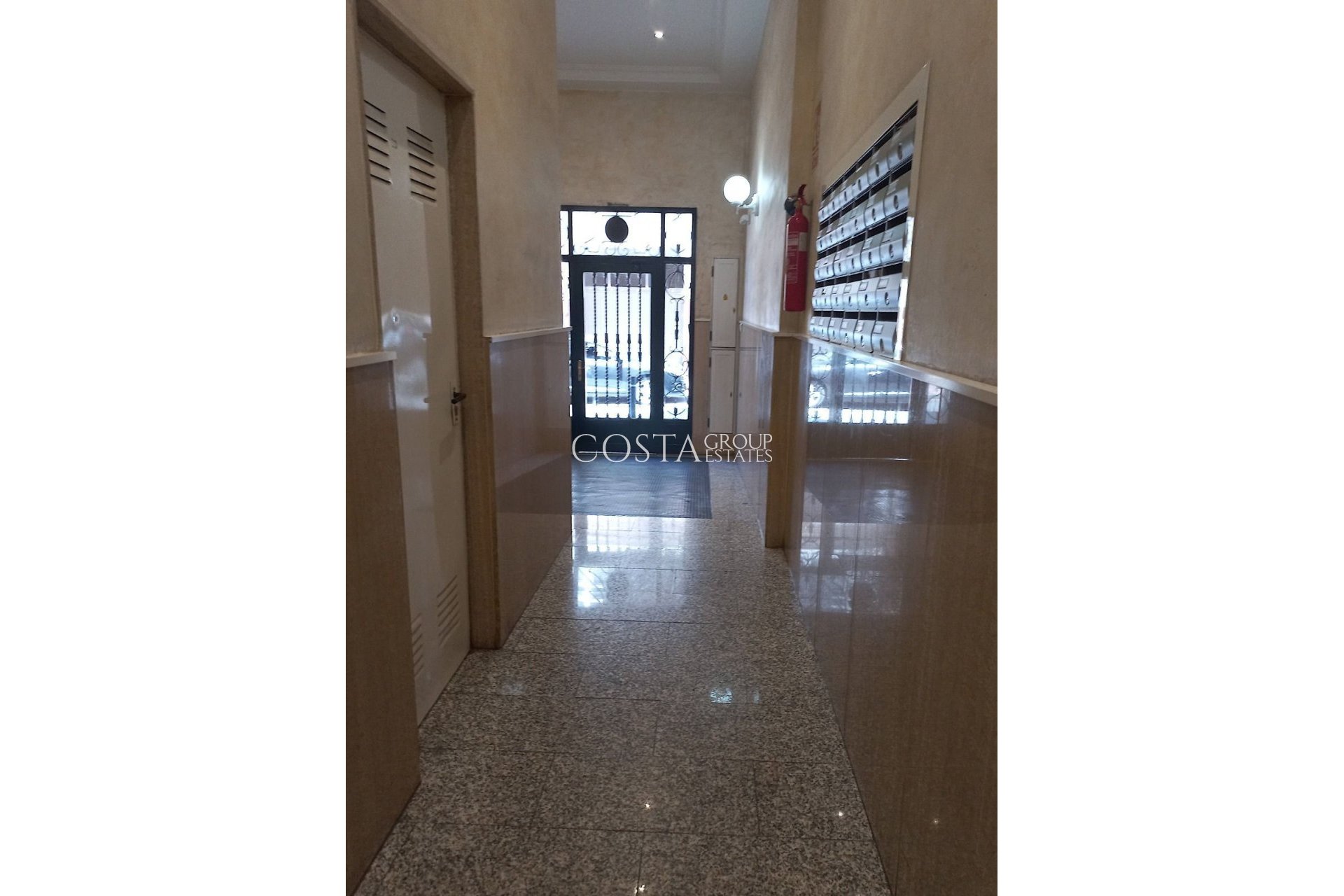 Herverkoop - Apartments -
Torrevieja - Torrevieja Centro