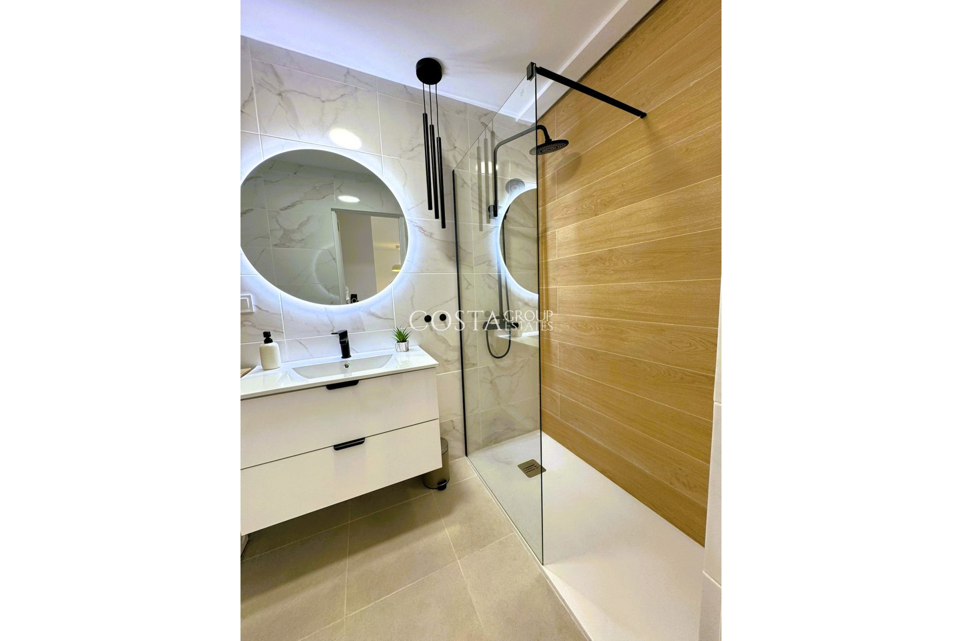 Herverkoop - Apartments -
Torrevieja