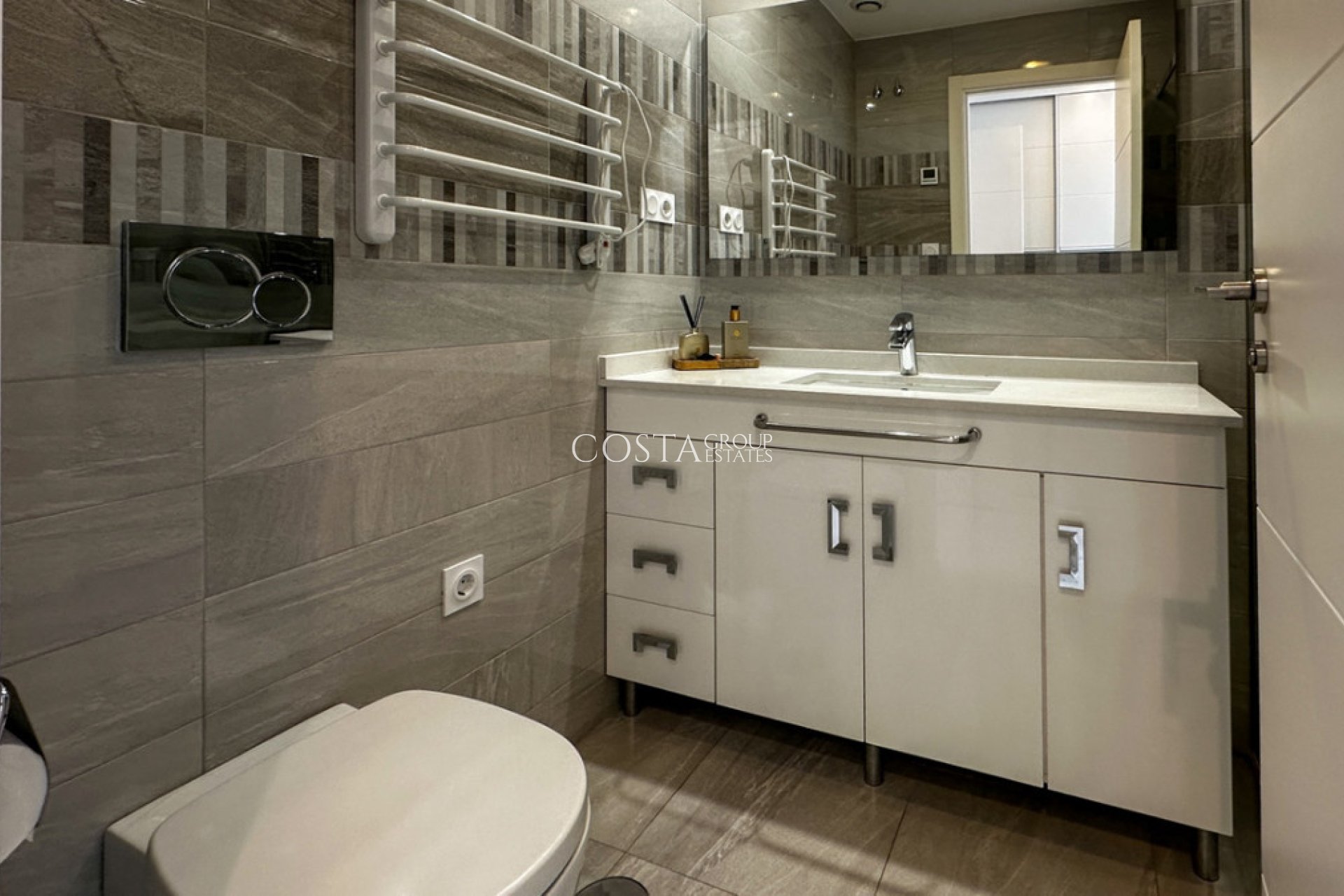 Herverkoop - Apartments -
Torrevieja