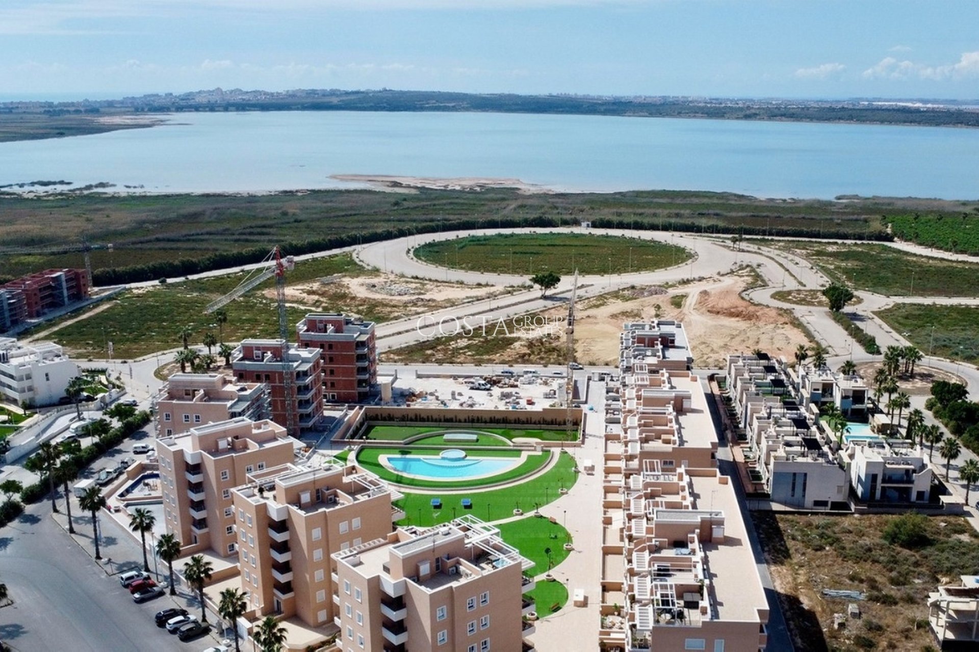 Herverkoop - Apartments -
Urbanización El Raso