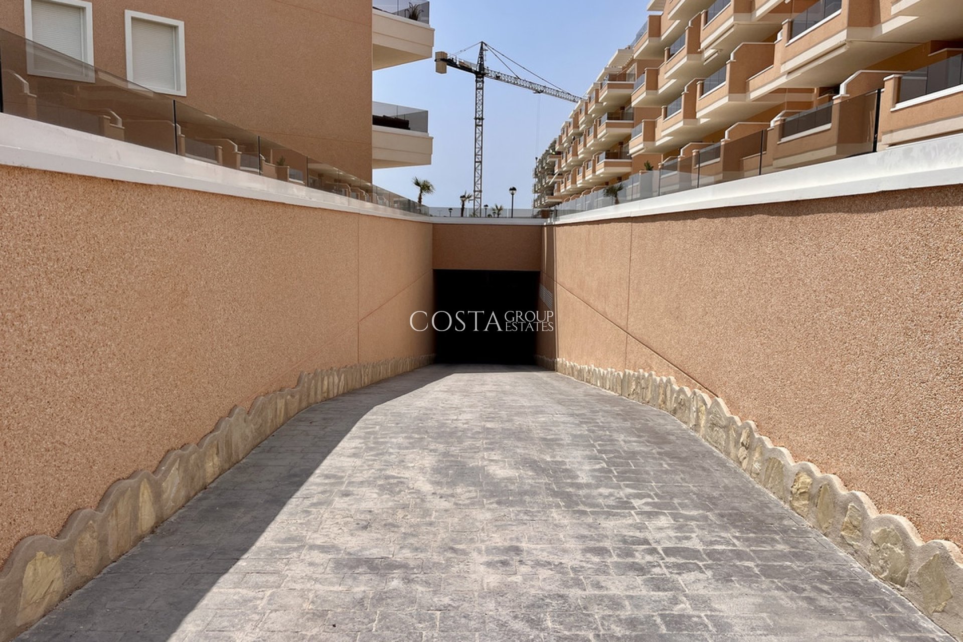 Herverkoop - Apartments -
Urbanización El Raso