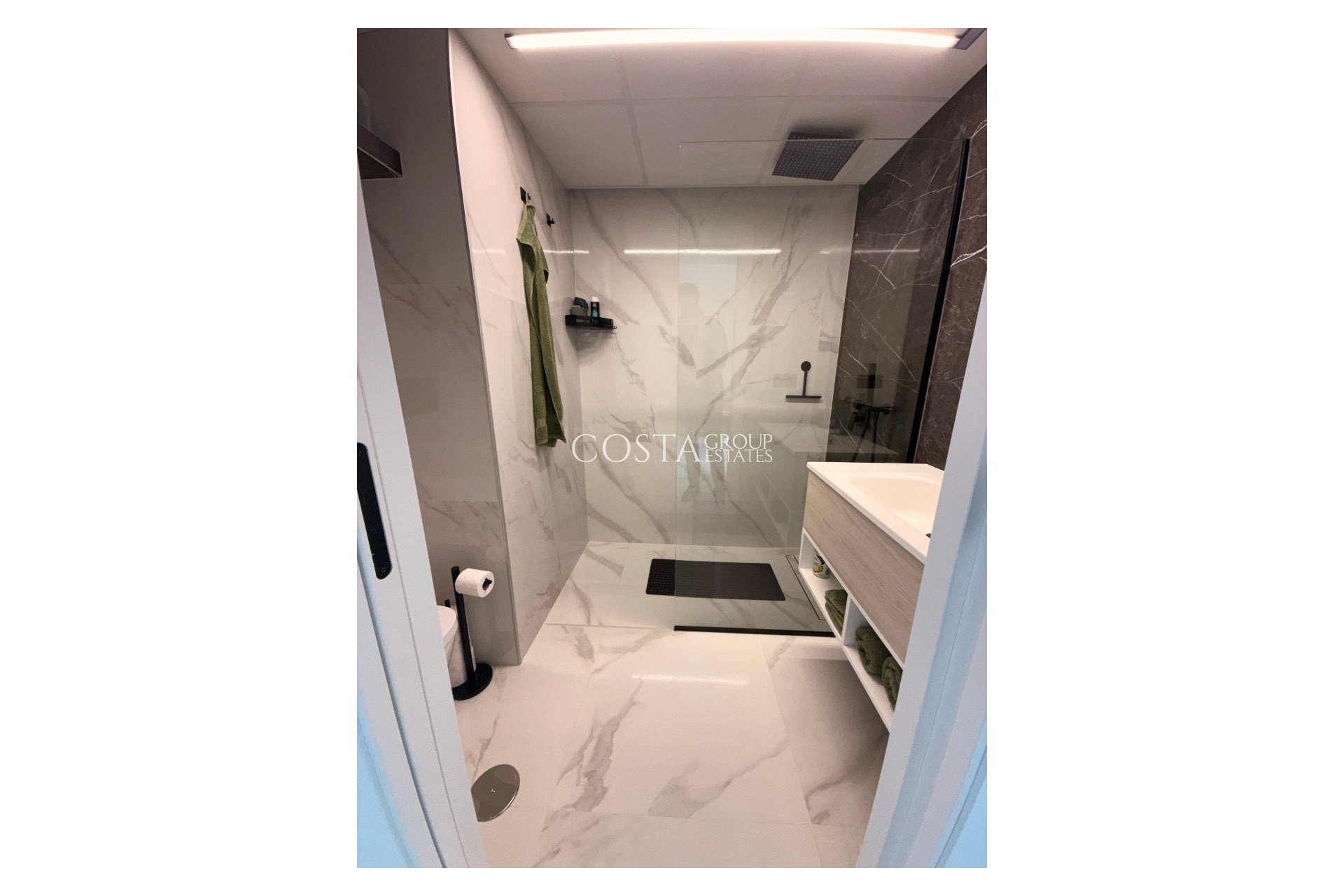 Herverkoop - Apartments -
Urbanización El Raso