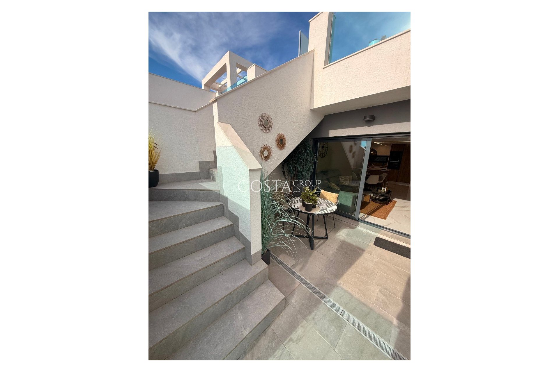 Herverkoop - Apartments -
Urbanización El Raso