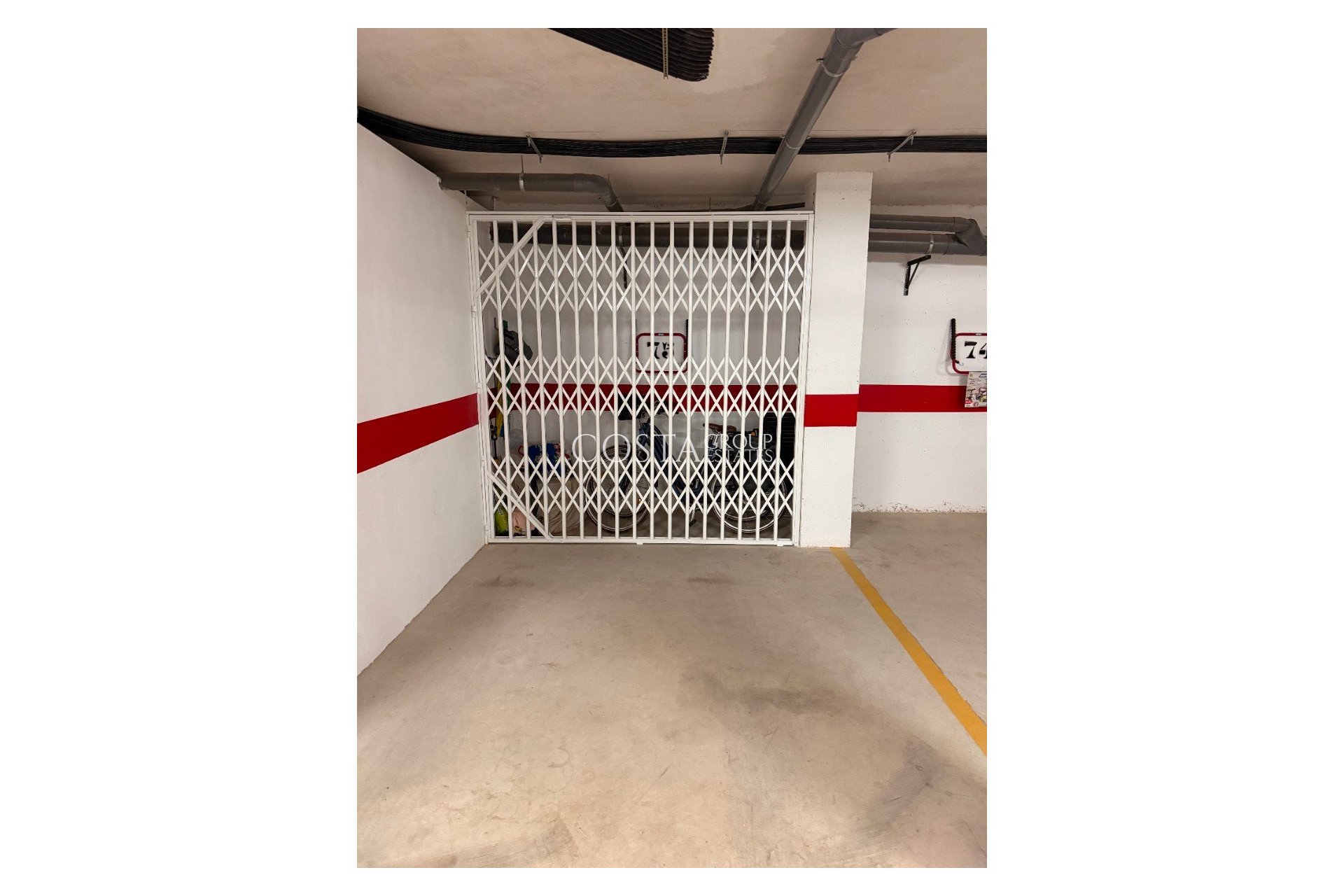 Herverkoop - Apartments -
Urbanización El Raso