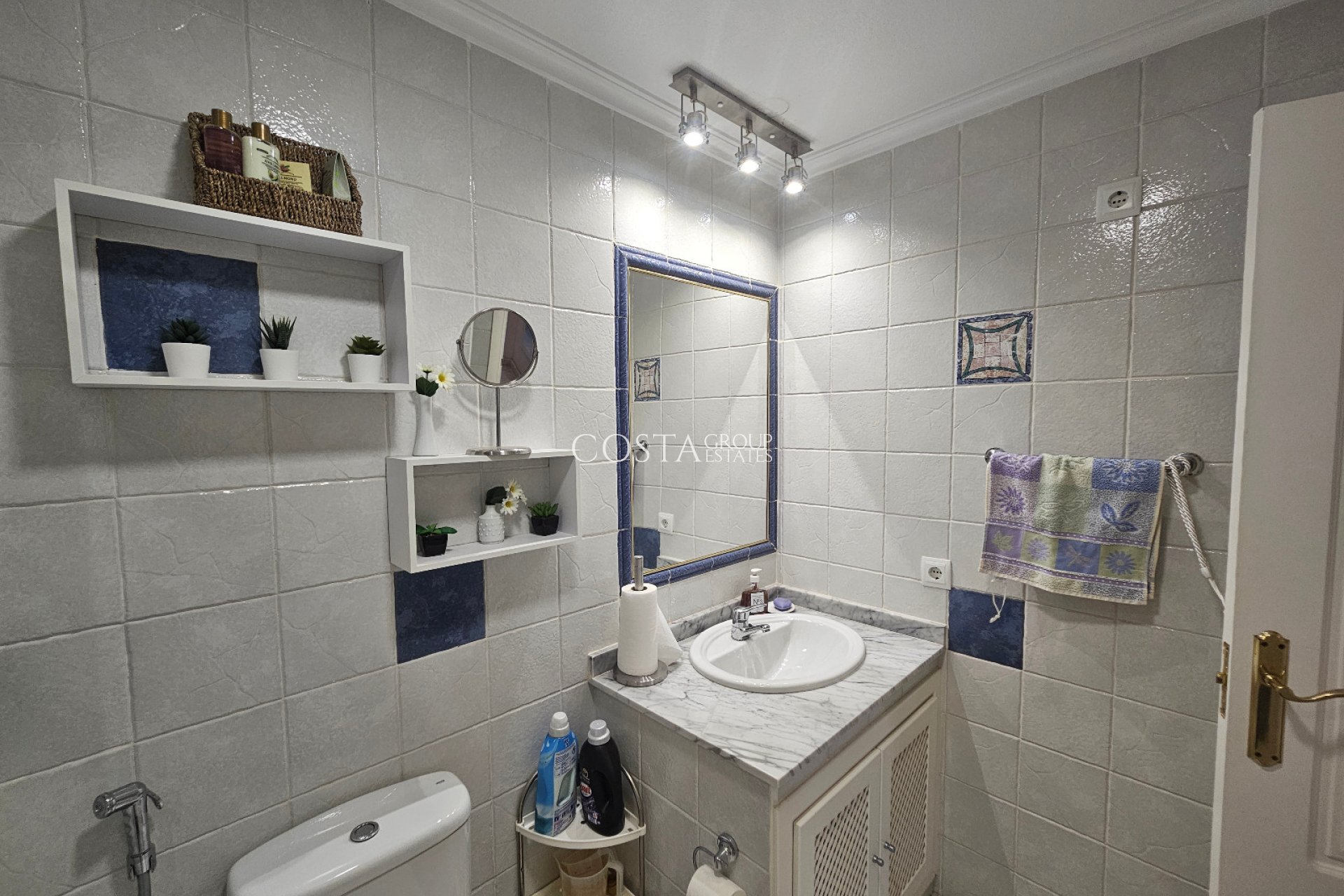 Herverkoop - Apartments -
Villamartín
