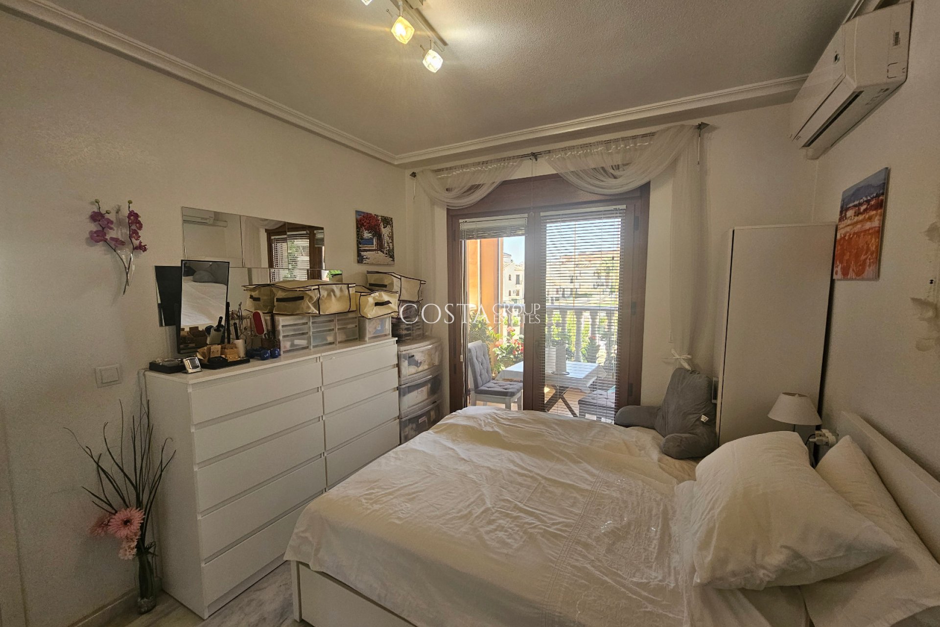 Herverkoop - Apartments -
Villamartín