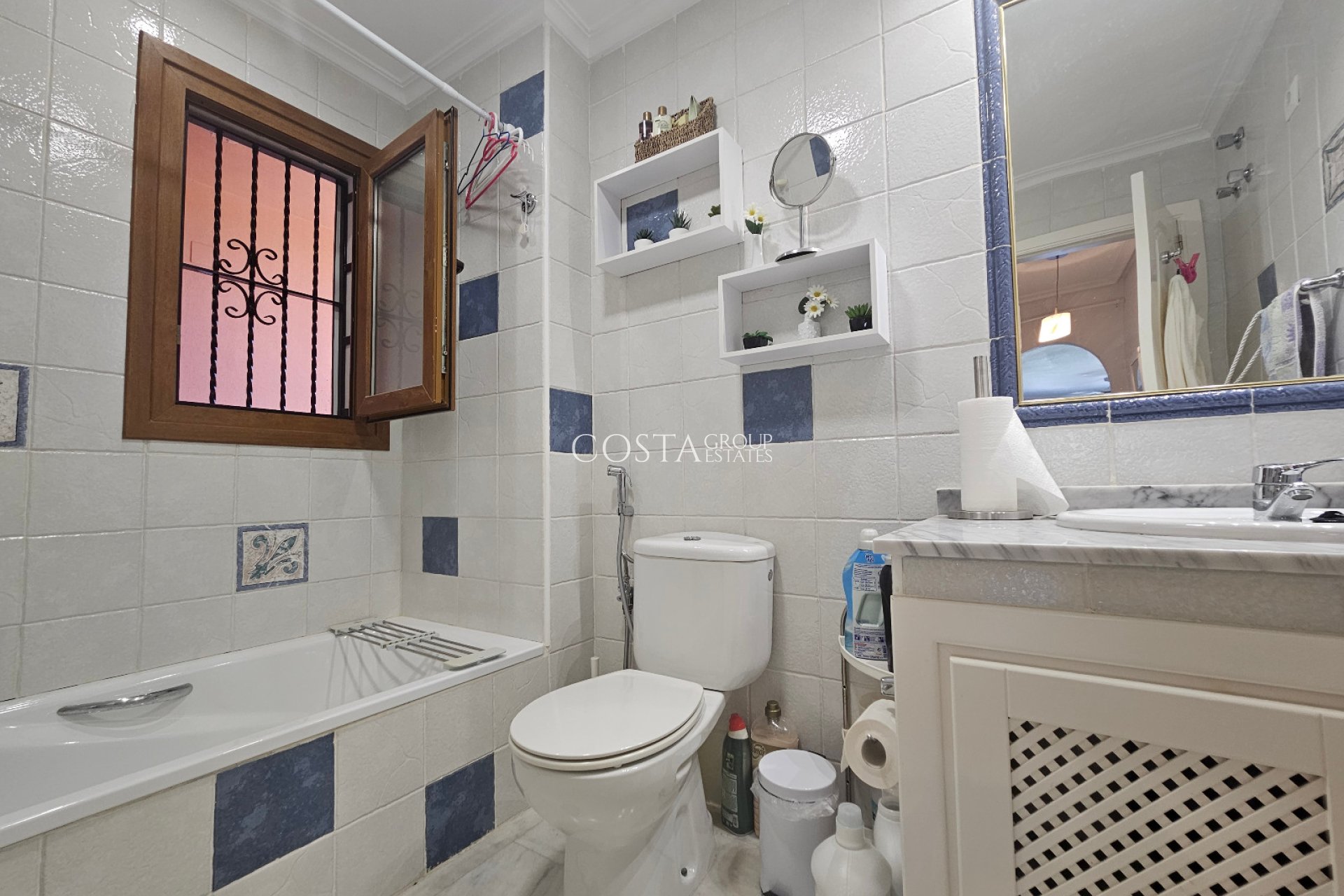 Herverkoop - Apartments -
Villamartín