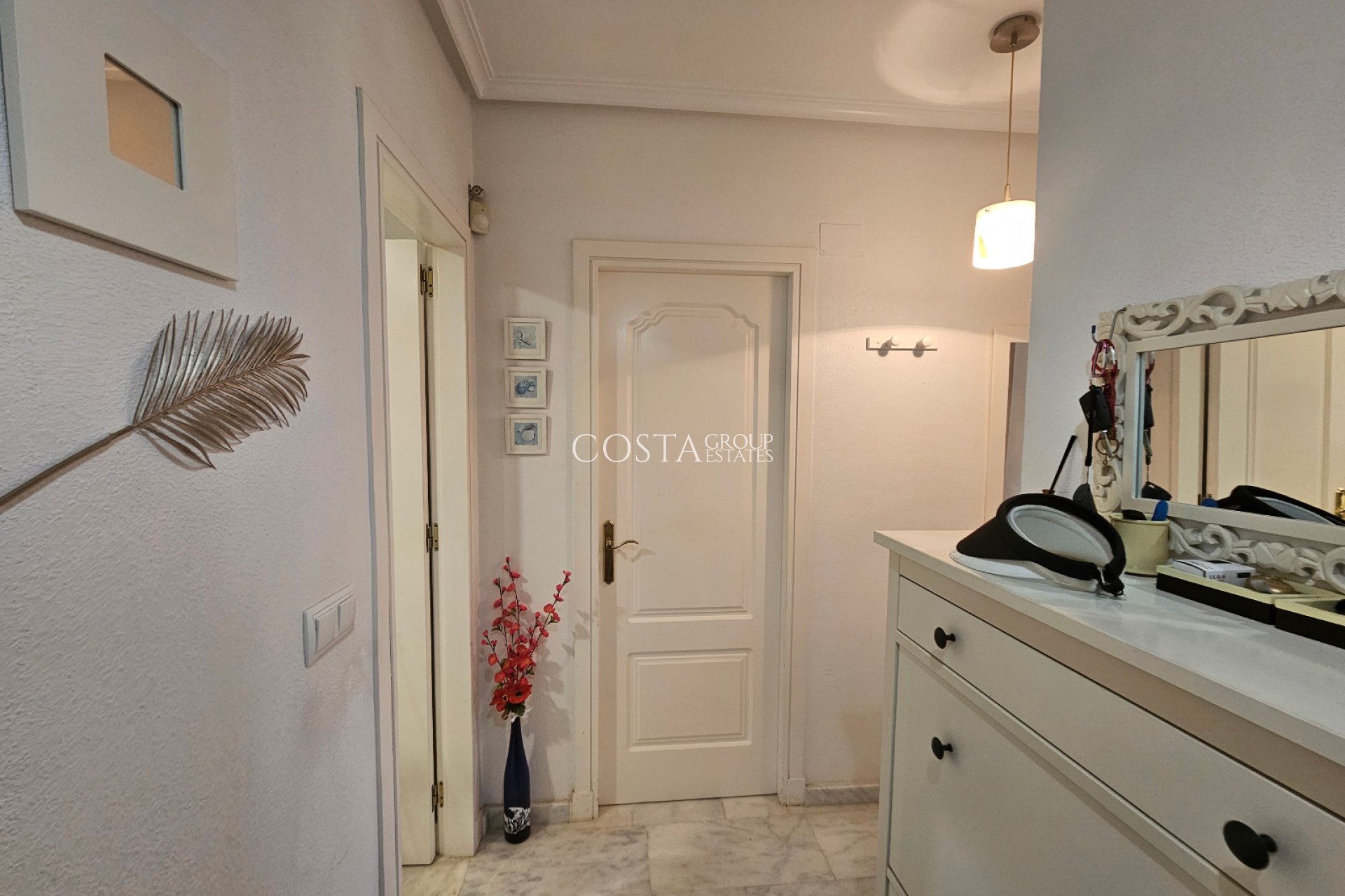 Herverkoop - Apartments -
Villamartín