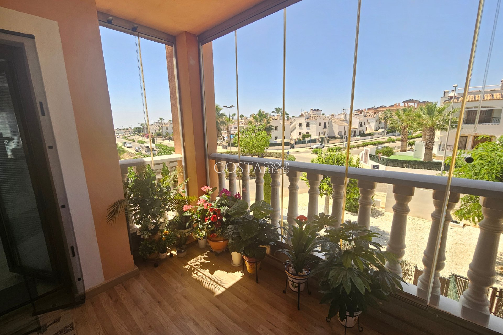 Herverkoop - Apartments -
Villamartín