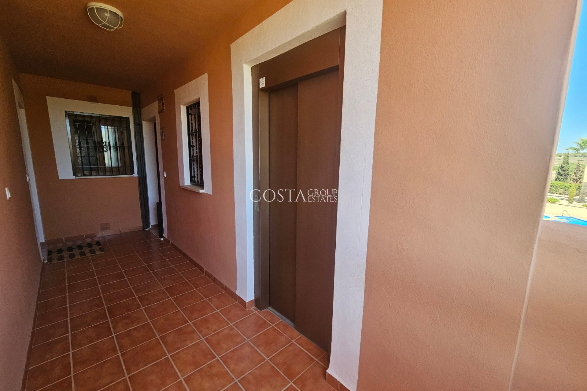 Herverkoop - Apartments -
Villamartín