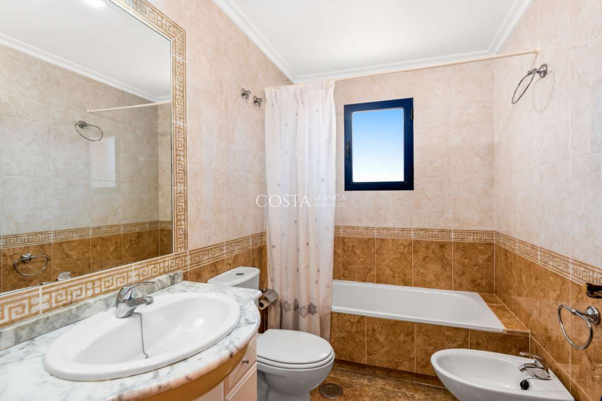 Herverkoop - Appartement -
Dehesa de Campoamor