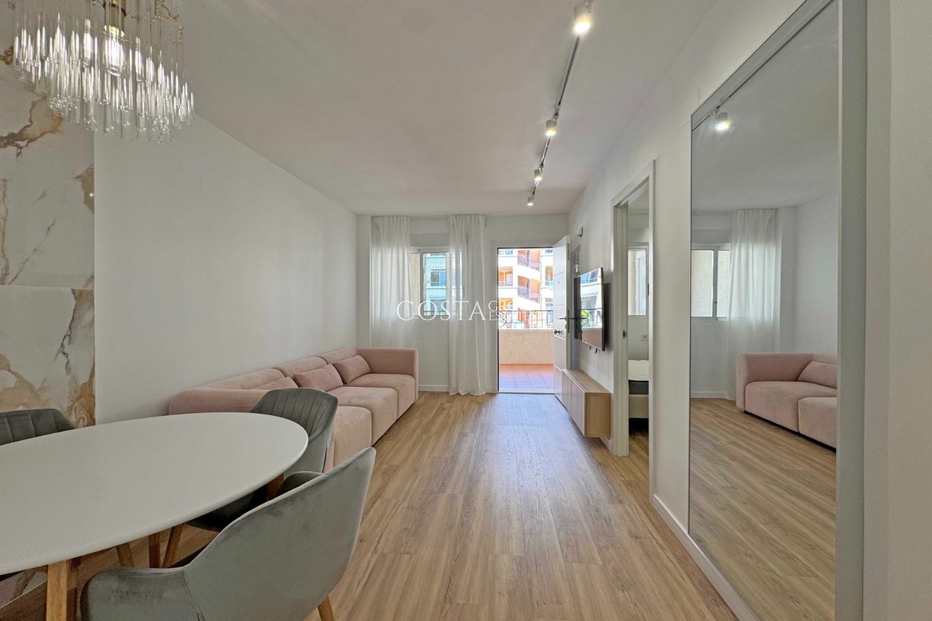 Herverkoop - Appartement -
Orihuela Costa - Los Altos