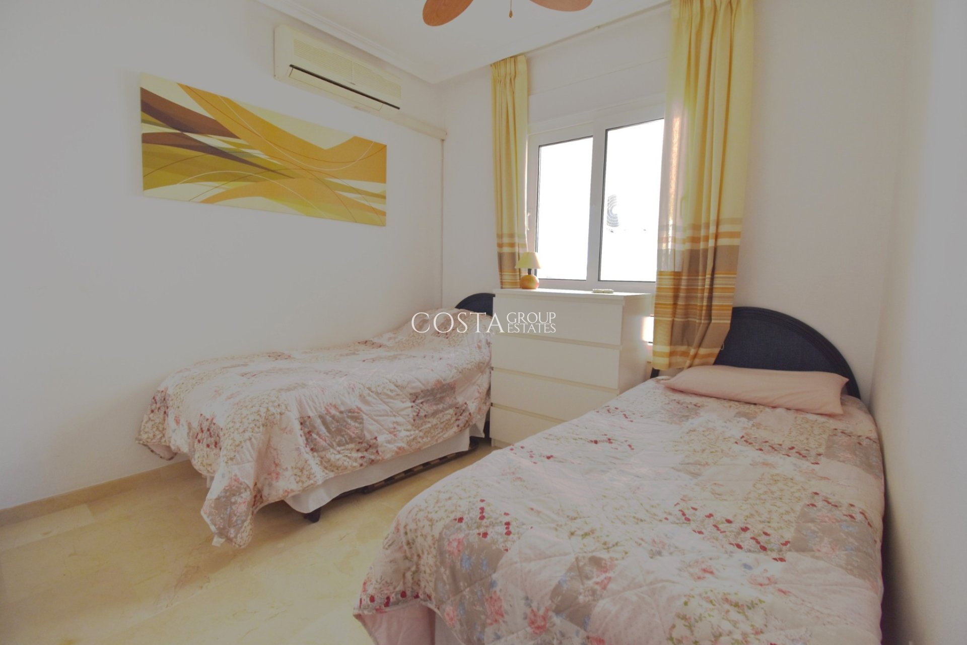 Herverkoop - Appartement -
Orihuela Costa - Playa Flamenca