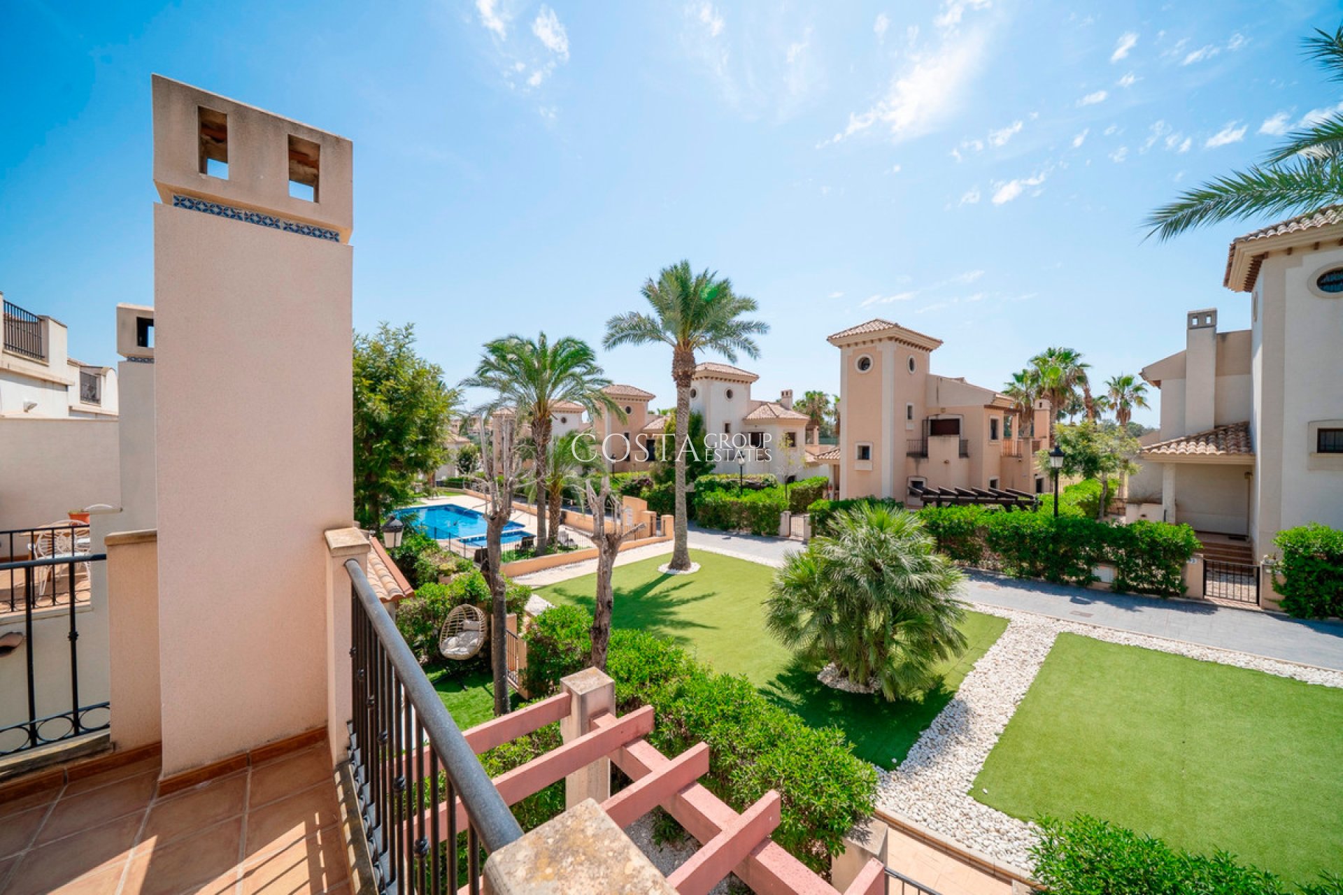 Herverkoop - Huis -
Algorfa