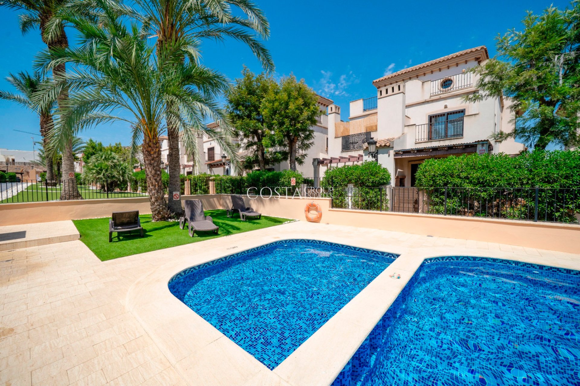 Herverkoop - Huis -
Algorfa