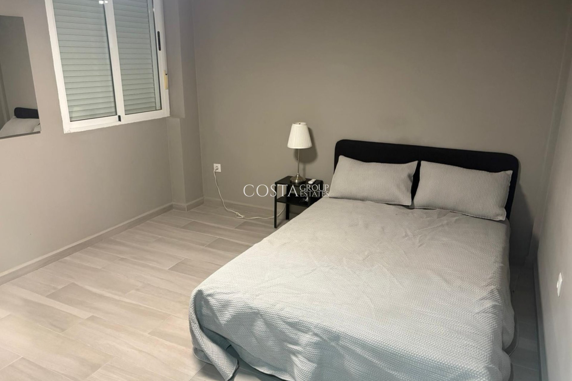 Herverkoop - Huis -
Algorfa