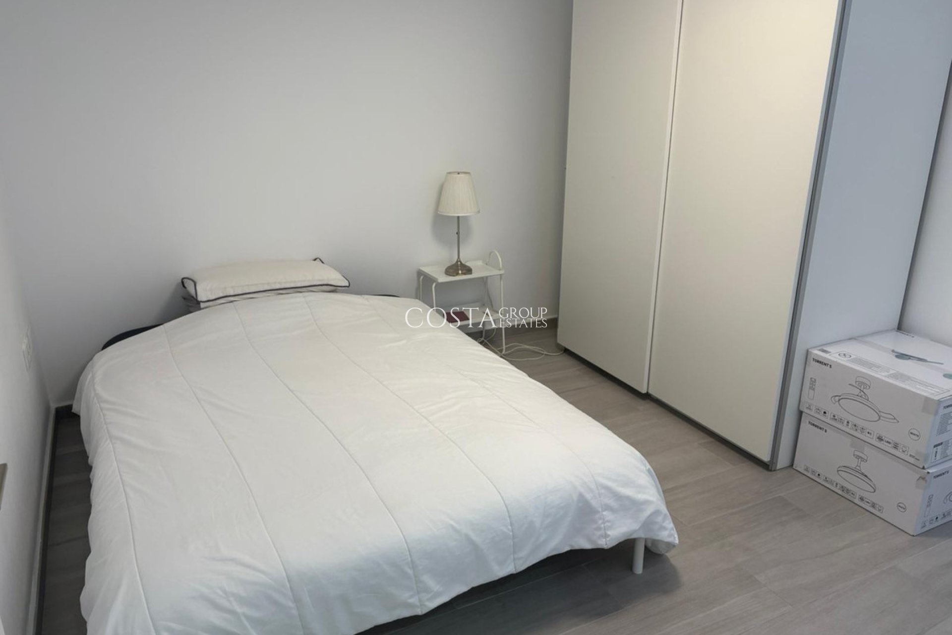 Herverkoop - Huis -
Algorfa