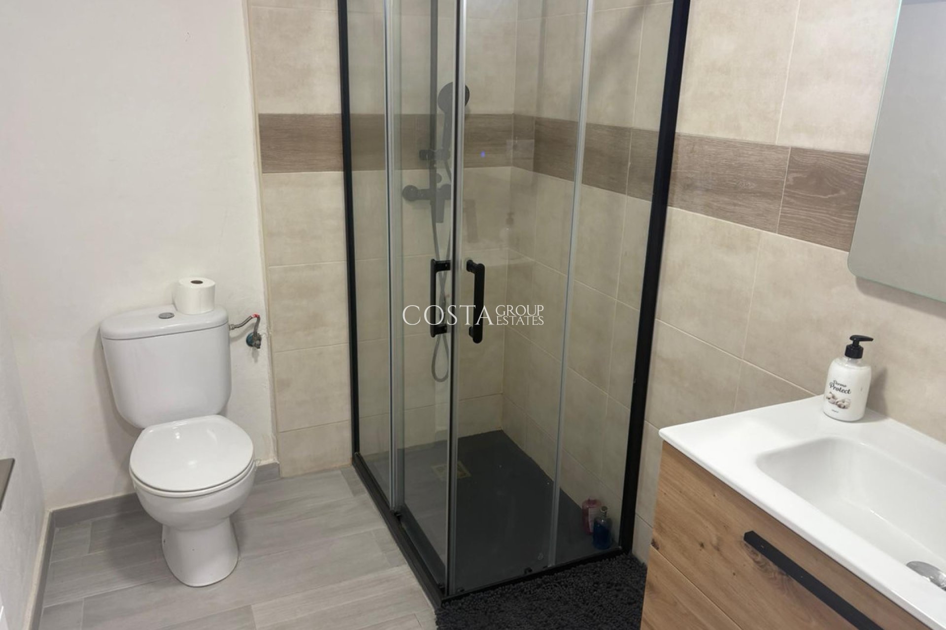 Herverkoop - Huis -
Algorfa