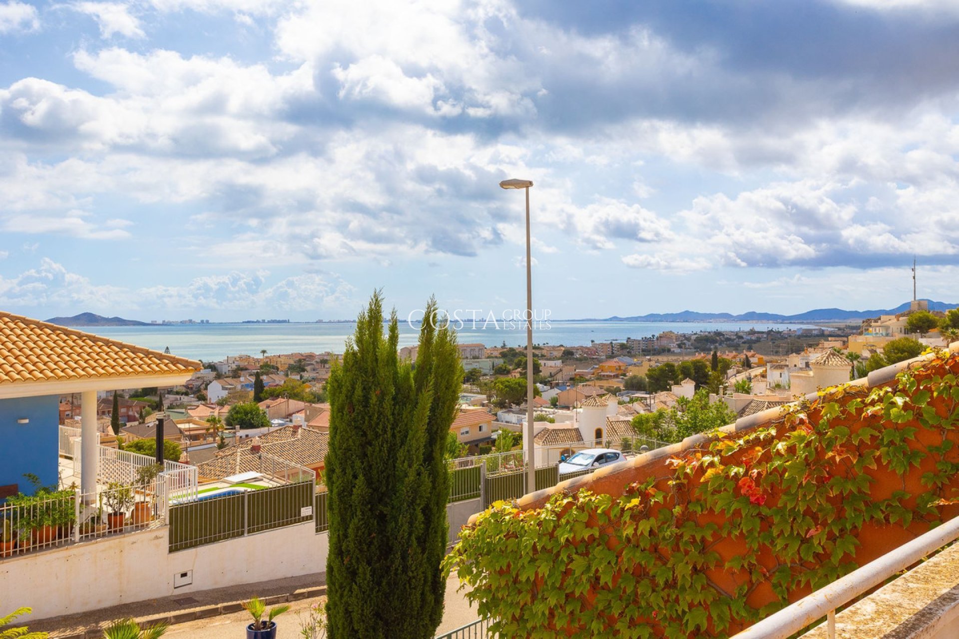 Herverkoop - Huis -
Cartagena - El Carmoli