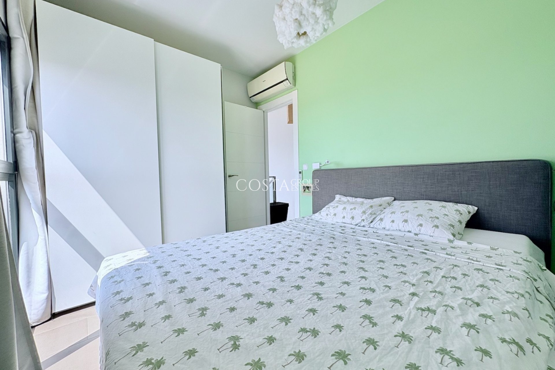 Herverkoop - Huis -
Dehesa de Campoamor - Las Ramblas