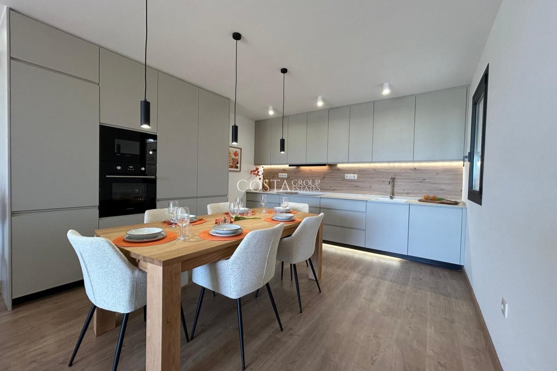 Herverkoop - Huis -
Dolores - Dolores Centro