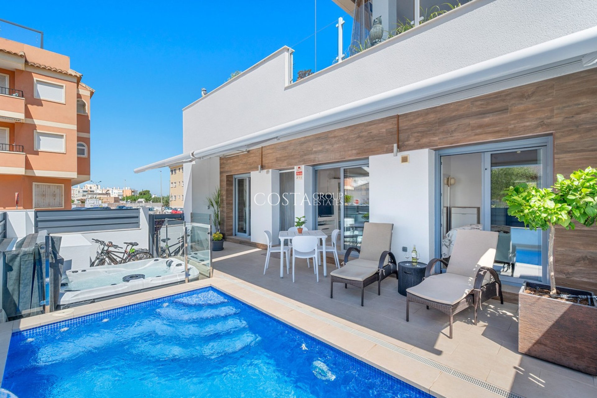 Herverkoop - Huis -
Formentera del Segura