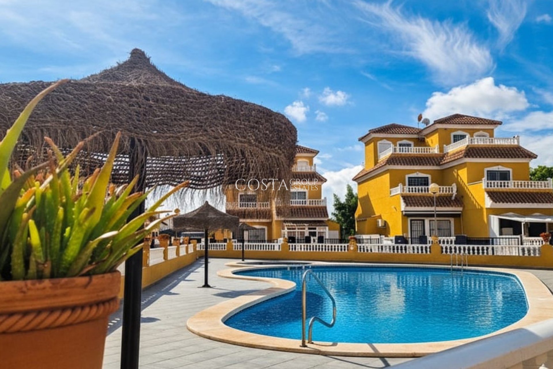 Herverkoop - Huis -
Orihuela Costa - La Florida