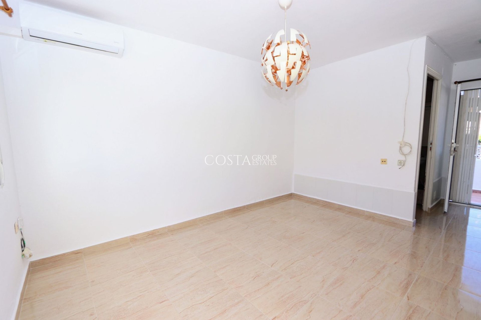 Herverkoop - Huis -
Orihuela Costa - Los Balcones