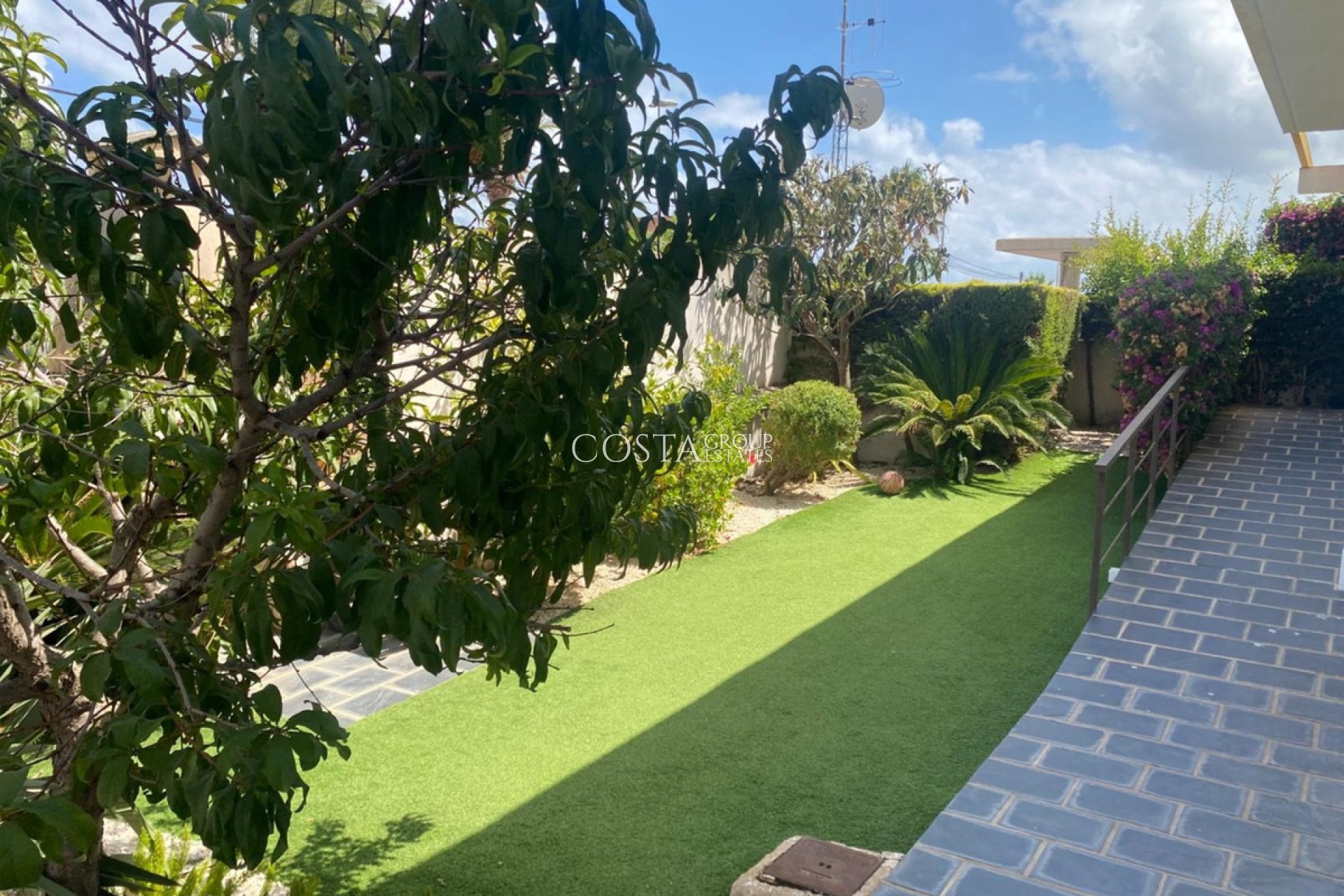 Herverkoop - Huis -
Orihuela Costa - Mil Palmeras