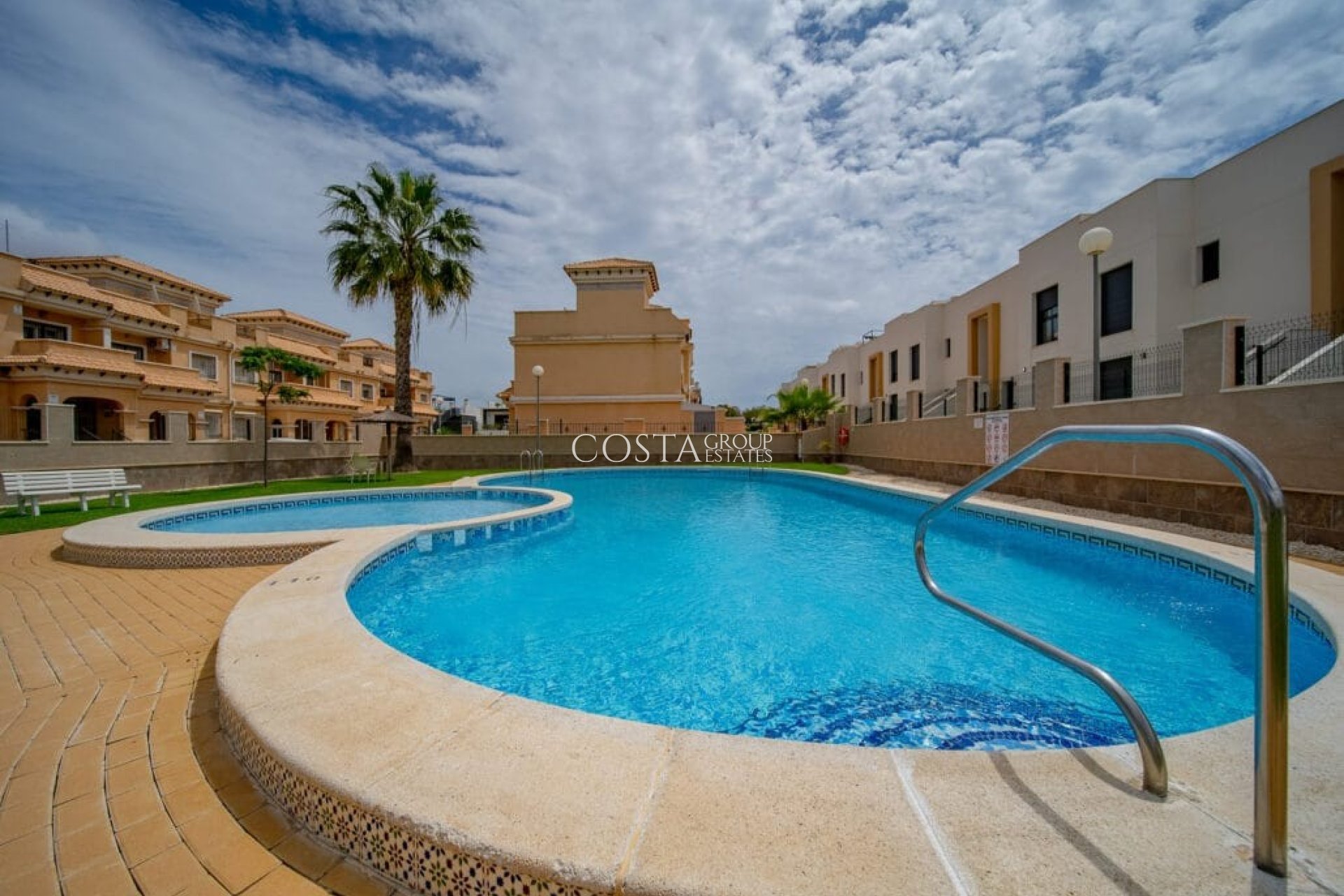 Herverkoop - Huis -
Orihuela Costa - PAU 26