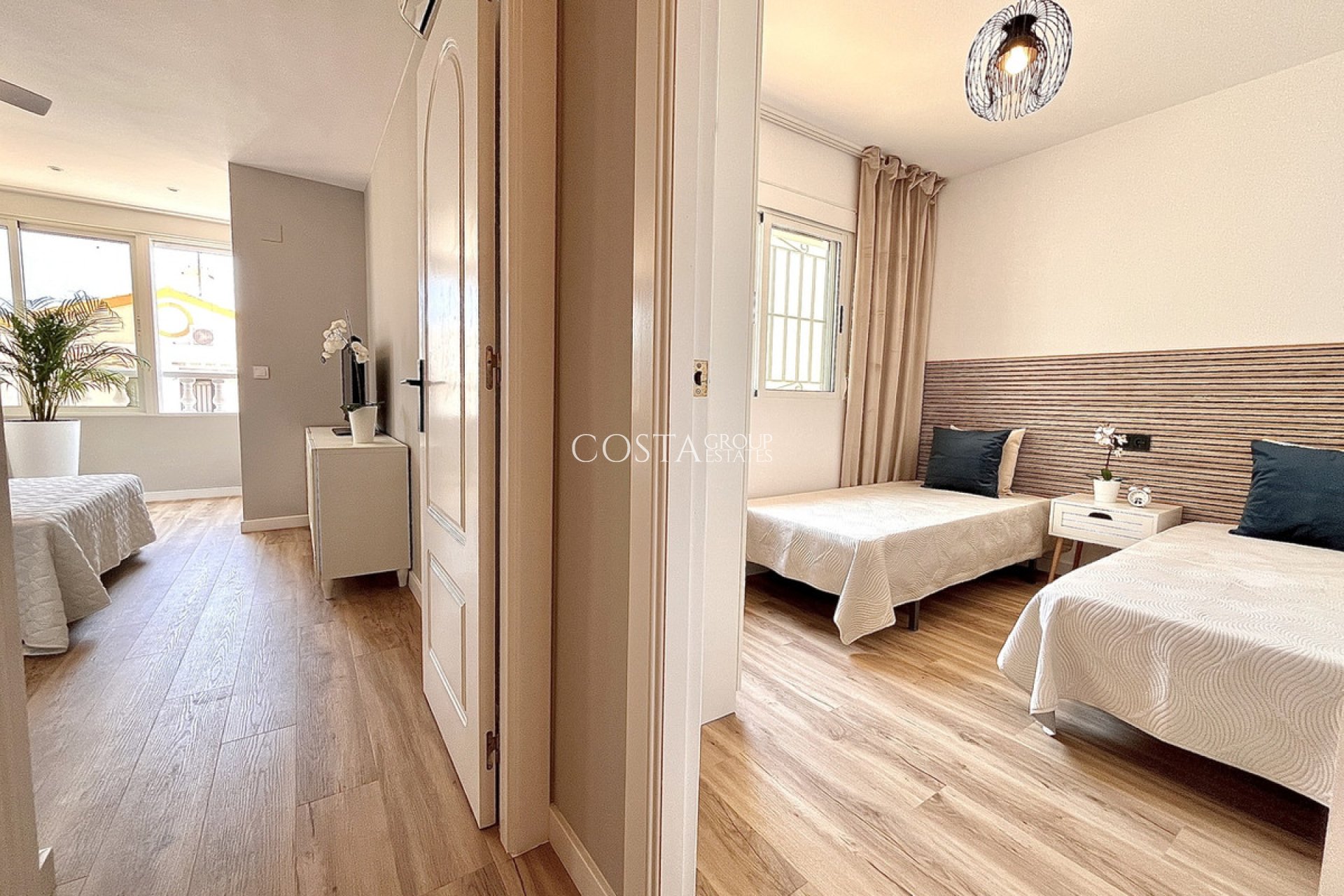 Herverkoop - Huis -
Orihuela Costa - Playa Flamenca