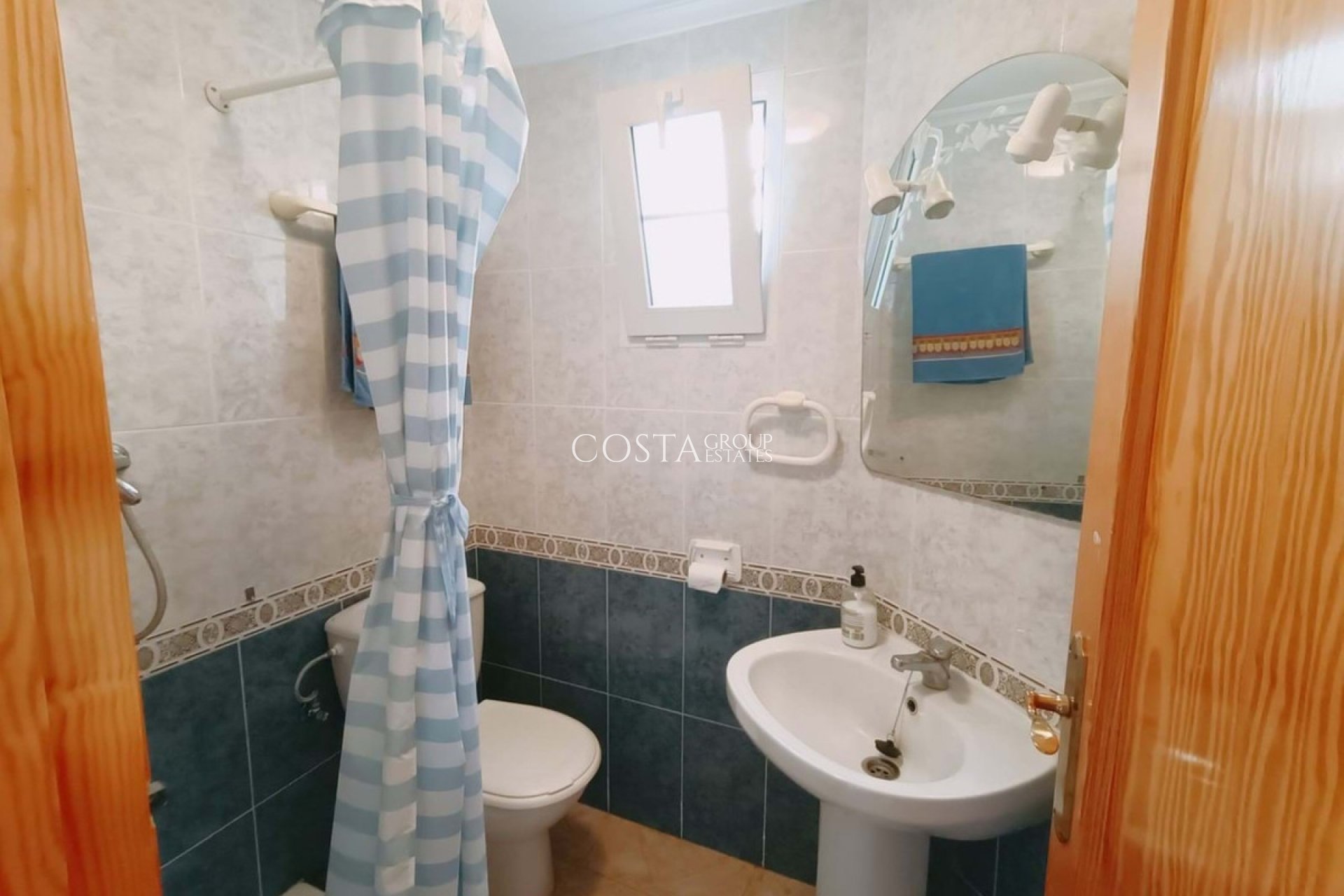 Herverkoop - Huis -
Orihuela Costa - Playa Flamenca