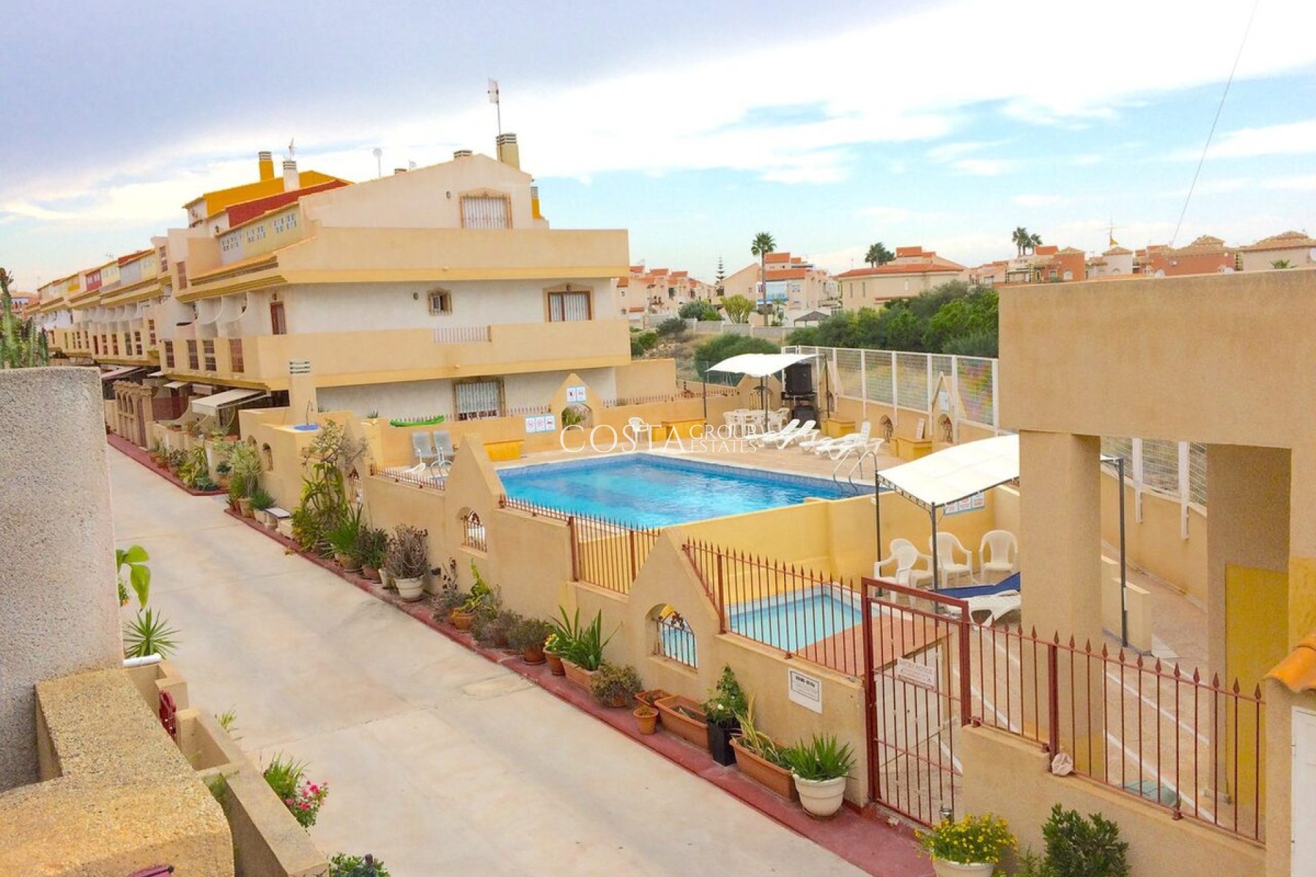 Herverkoop - Huis -
Orihuela Costa - Playa Flamenca