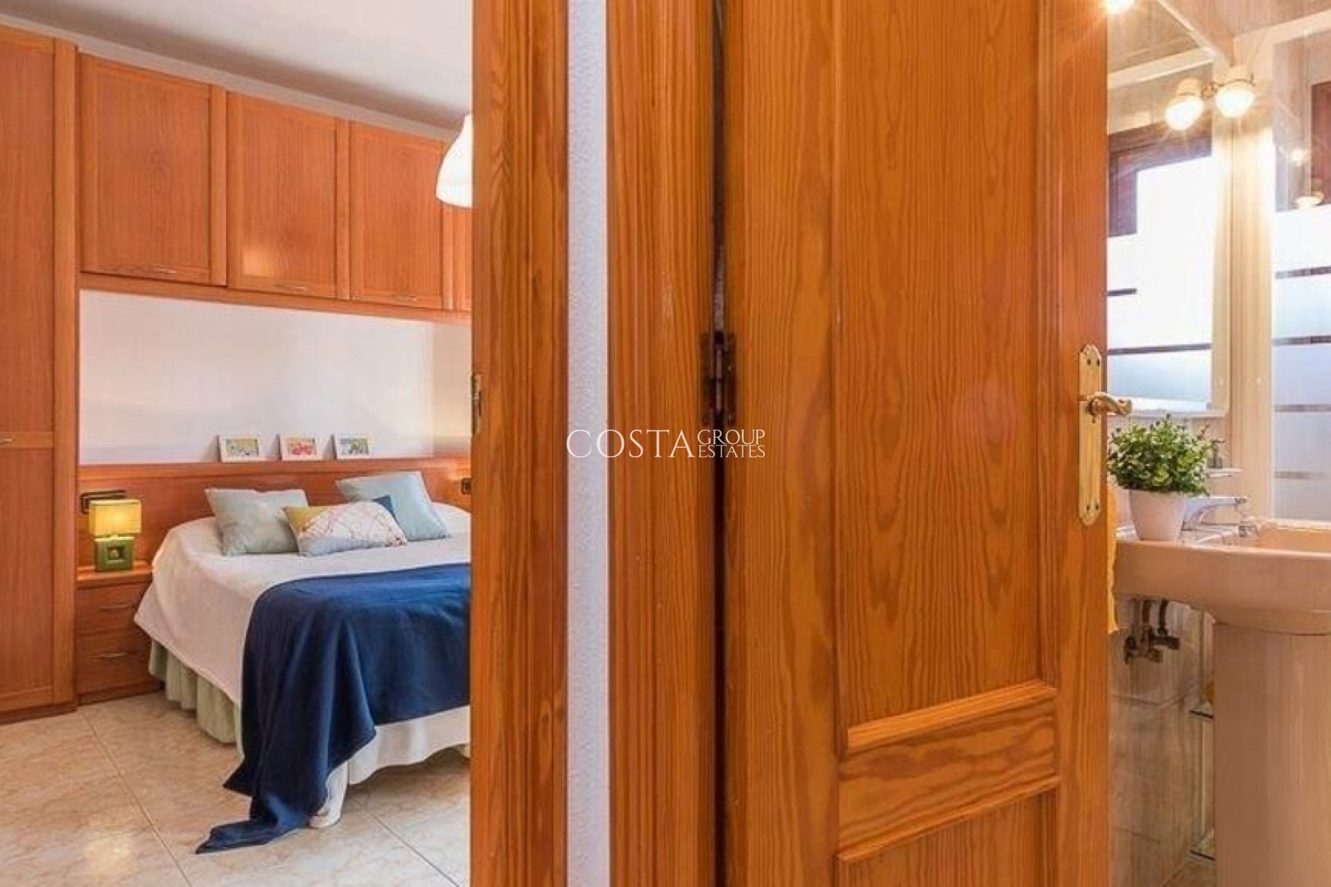 Herverkoop - Huis -
Orihuela Costa - Playa Flamenca