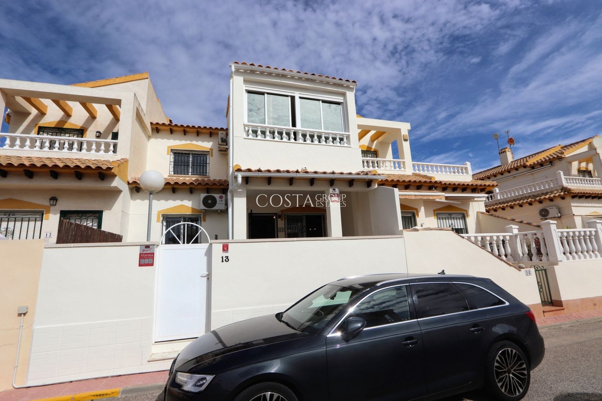 Herverkoop - Huis -
Orihuela Costa - Punta Prima