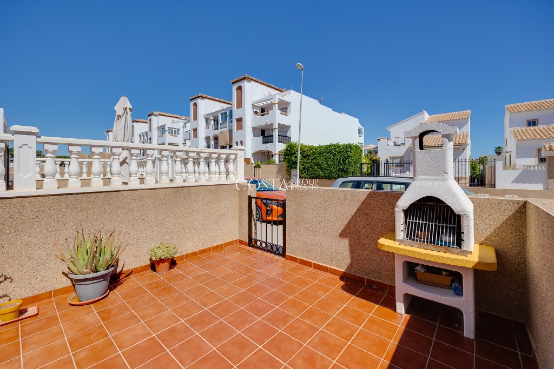 Herverkoop - Huis -
Orihuela Costa - Punta Prima